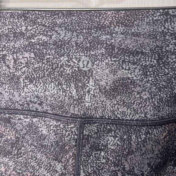 Lululemon Wunder Under High-Rise Tight 28" - Picture 7 of 9